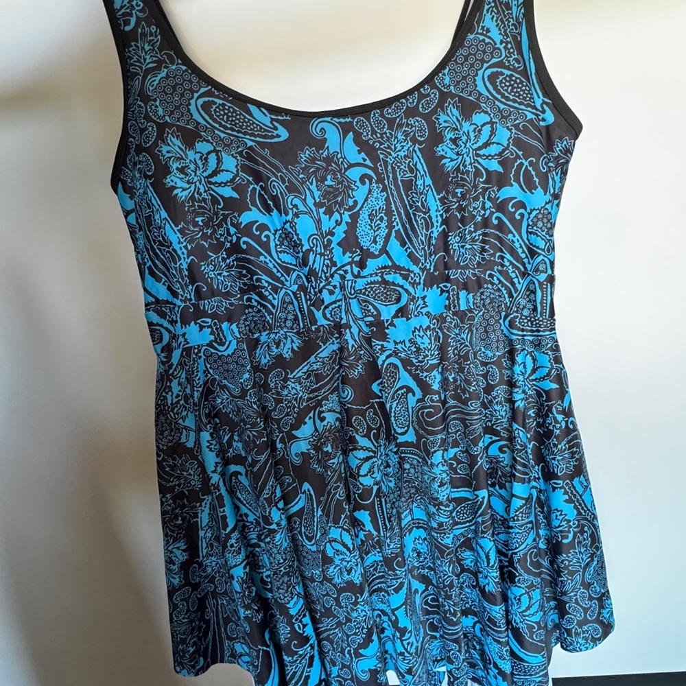 New PLUS SIZE (26US) Swim Dress with built-in boyshorts